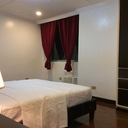 Ofw Hotel Manila Pasay Buitenkant foto
