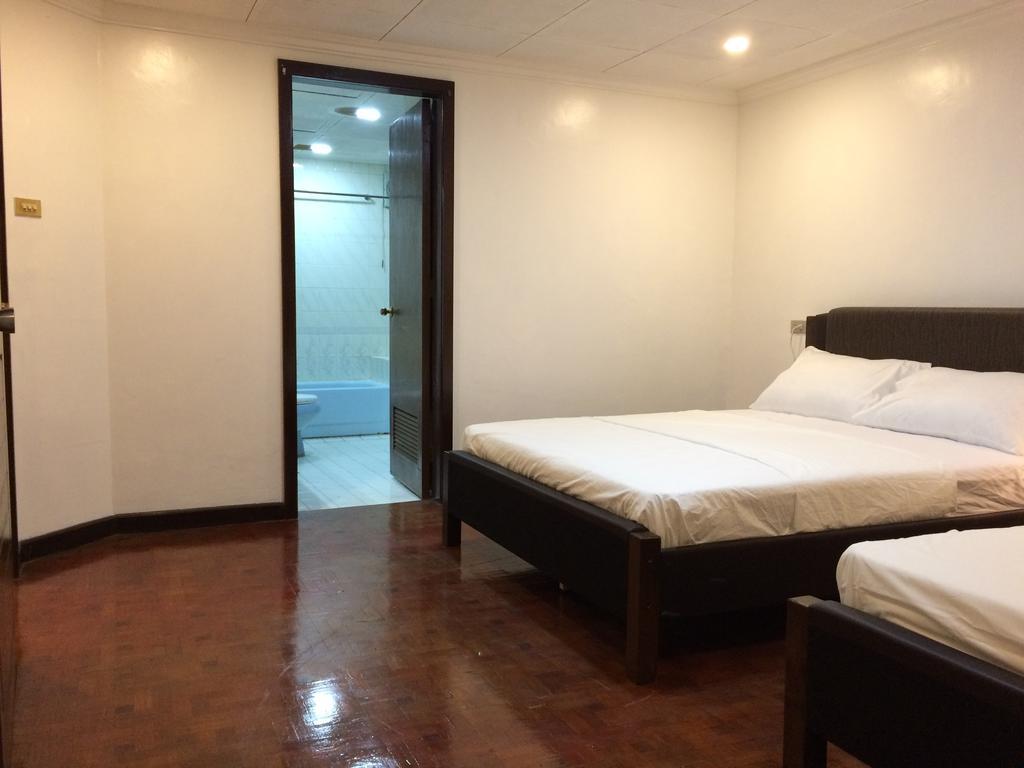 Ofw Hotel Manila Pasay Buitenkant foto