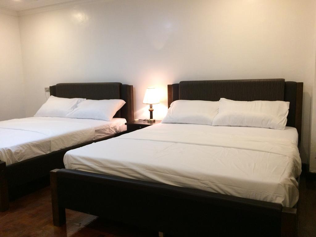 Ofw Hotel Manila Pasay Buitenkant foto