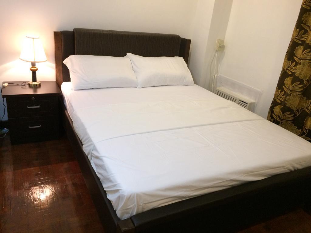 Ofw Hotel Manila Pasay Buitenkant foto