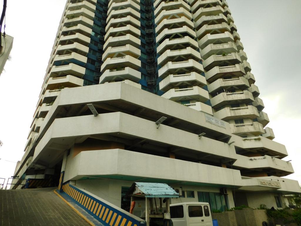 Ofw Hotel Manila Pasay Buitenkant foto