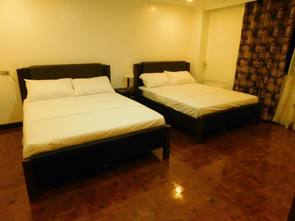 Ofw Hotel Manila Pasay Buitenkant foto